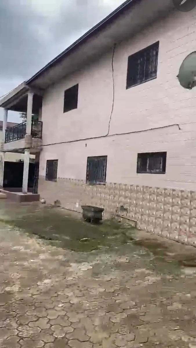 Immeuble à vendre situé à santa Barbara Lea Group Sarl Cameroun