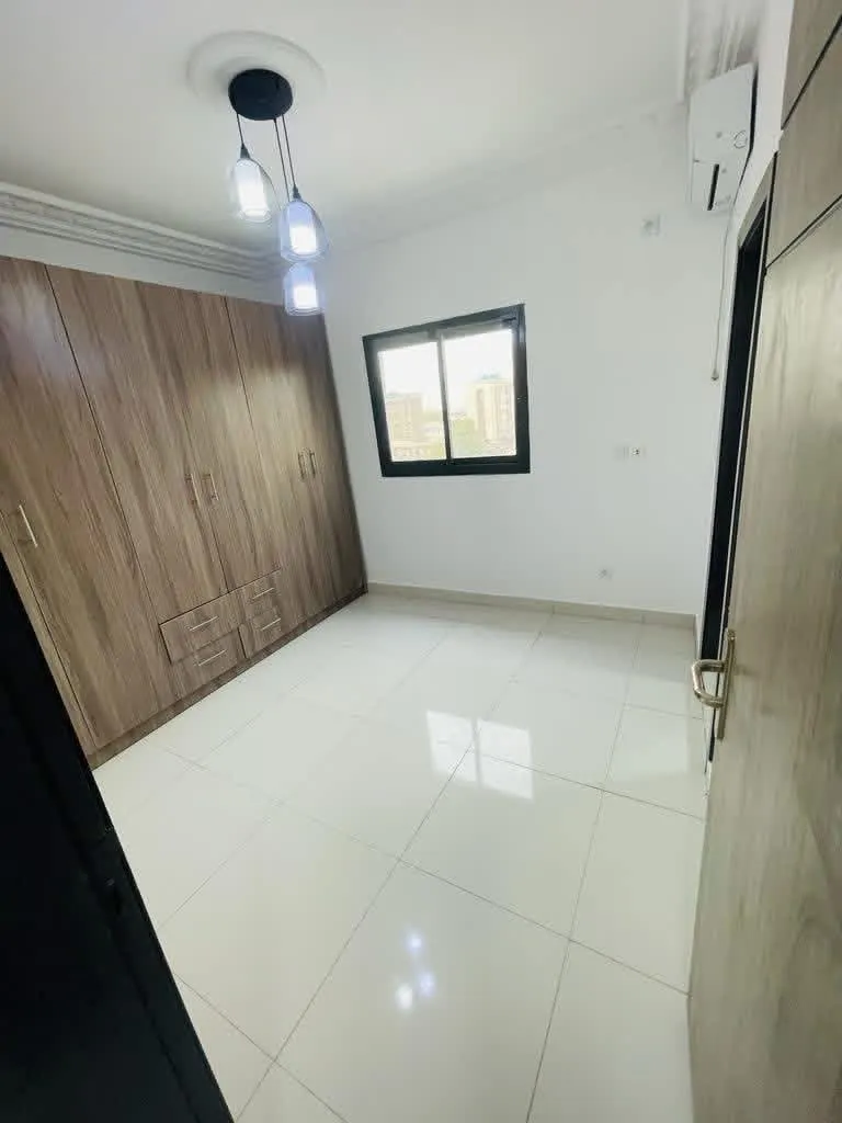 Vaste appartement haut standing Bonamoussadi Yoro Djoss — Léa Group au Cameroun