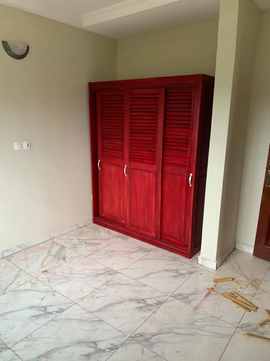 Appartement Moderne Haut Standing Yassa Nkolbong sur Goudron — Léa Group au Cameroun