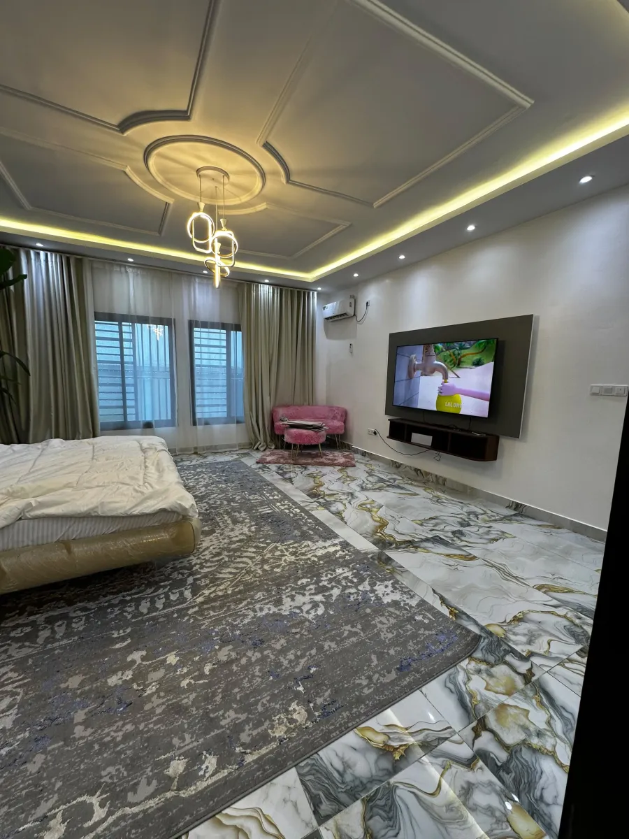 Villa haut standing à vendre nouvellement construit à douala quartier lendi  — Léa Group au Cameroun