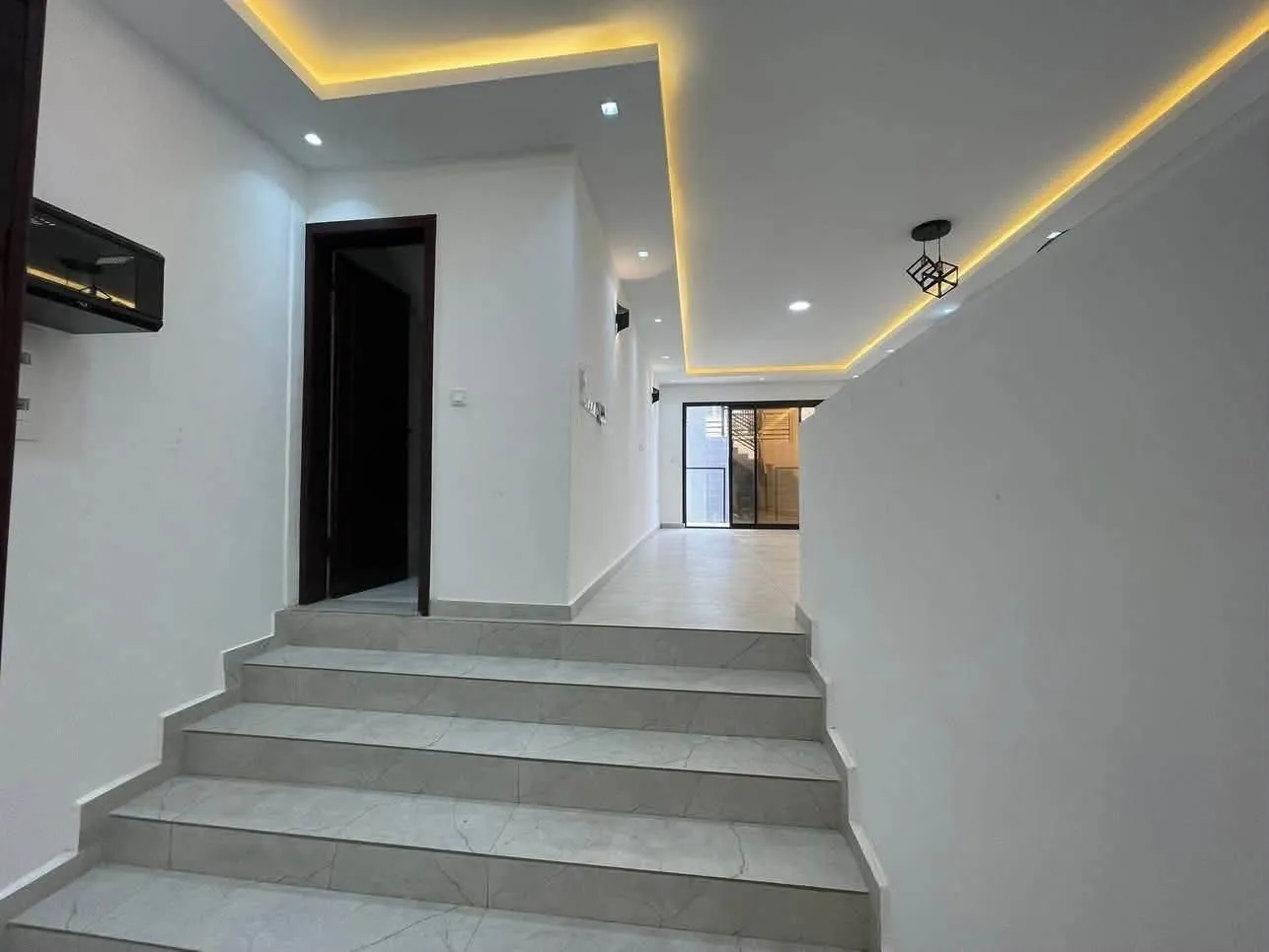 Duplex haut standing à vendre à yassa cité Chirac  — Léa Group au Cameroun