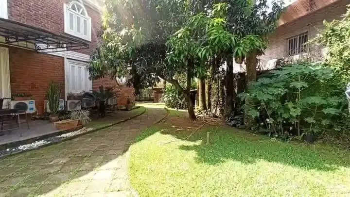 Duplex très haut standing à vendre à bonamoussadi  — Léa Group au Cameroun
