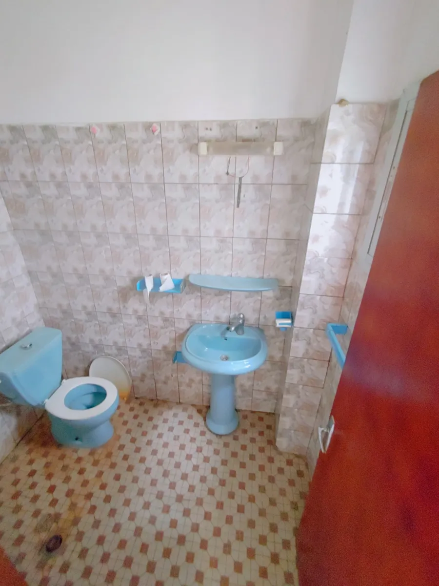 Duplex haut standing à louer pour habitation ou bureau a yassa nkolbong face Neptune a 50m du goudron.      — Léa Group au Cameroun