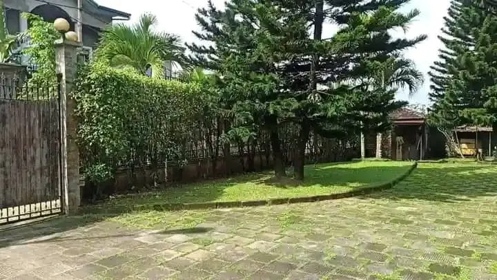 Duplex très haut standing à vendre à bonamoussadi  — Léa Group au Cameroun