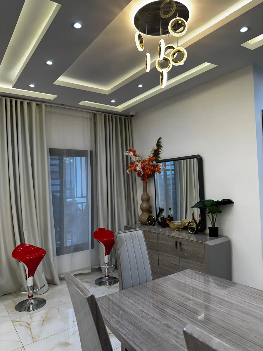 Villa haut standing à vendre nouvellement construit à douala quartier lendi  — Léa Group au Cameroun