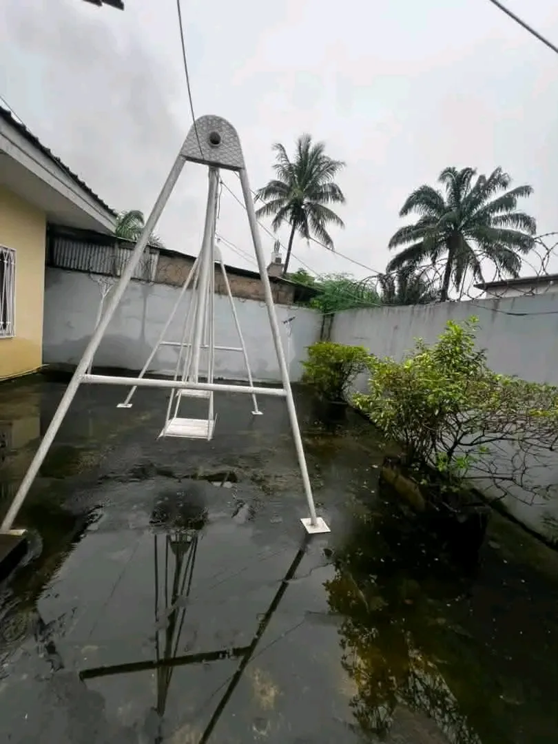 MAGNIFIQUE VILLA À LOUER  📍DOUALA, QUARTIER #BONAPRISO  — Léa Group au Cameroun