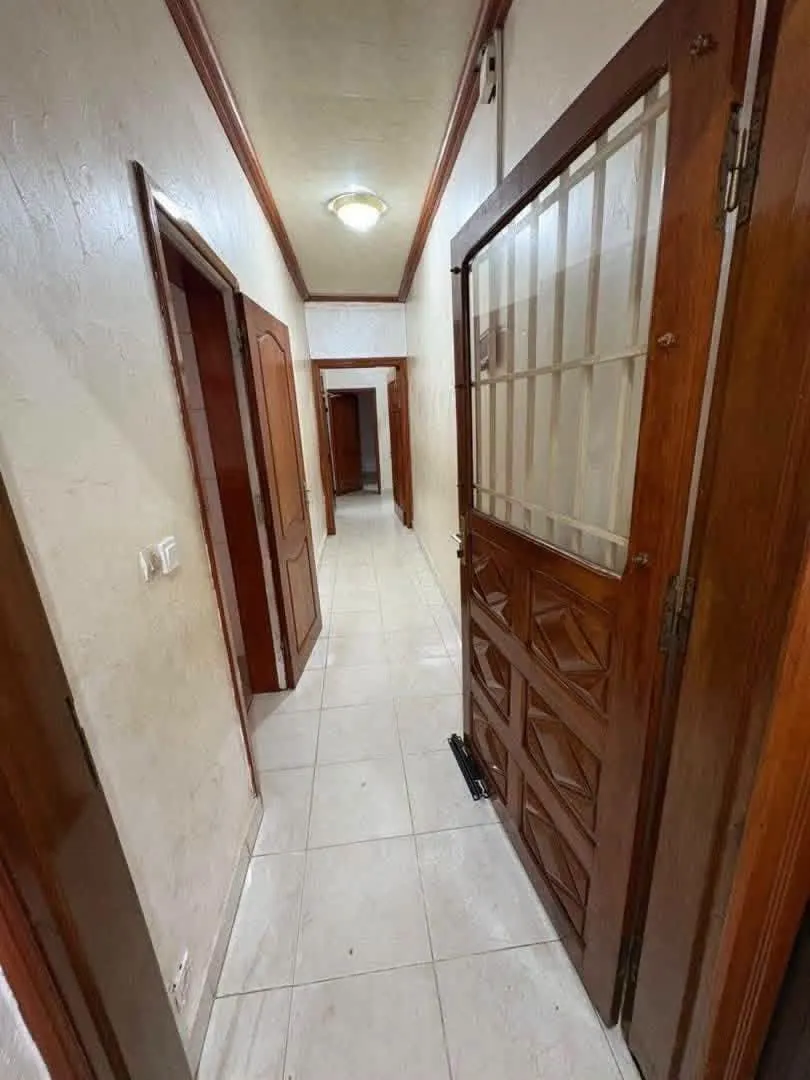 VILLA 4 CHAMBRES A LOUER DOUALA BONAPRISO — Léa Group au Cameroun